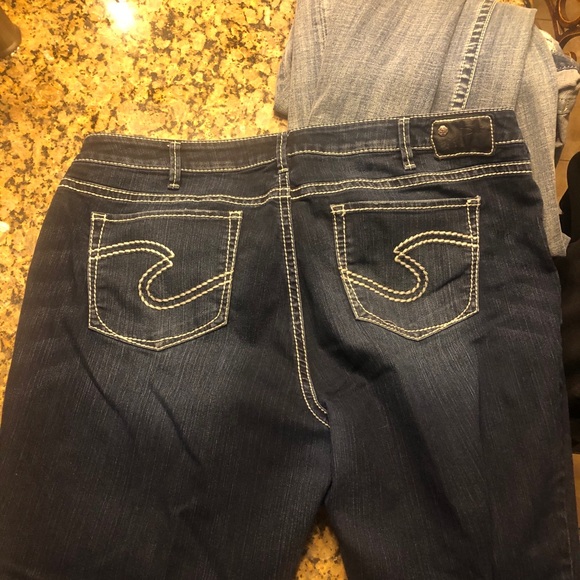 Silver jeans - Picture 2 of 3